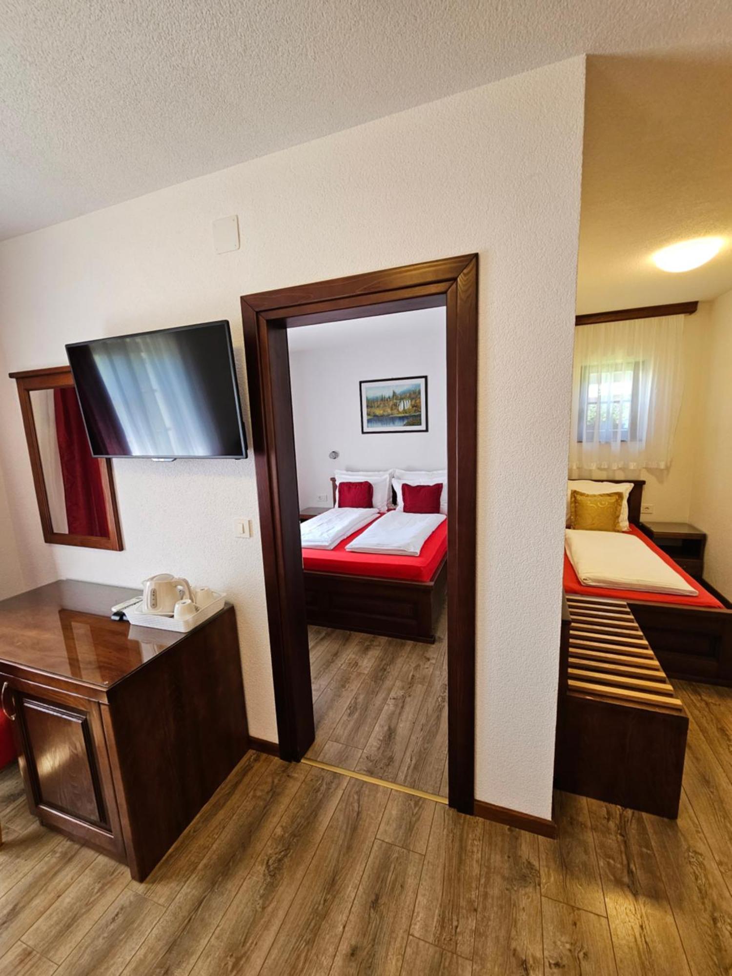 Pansion Breza Hotel Plitvicka Jezera Luaran gambar