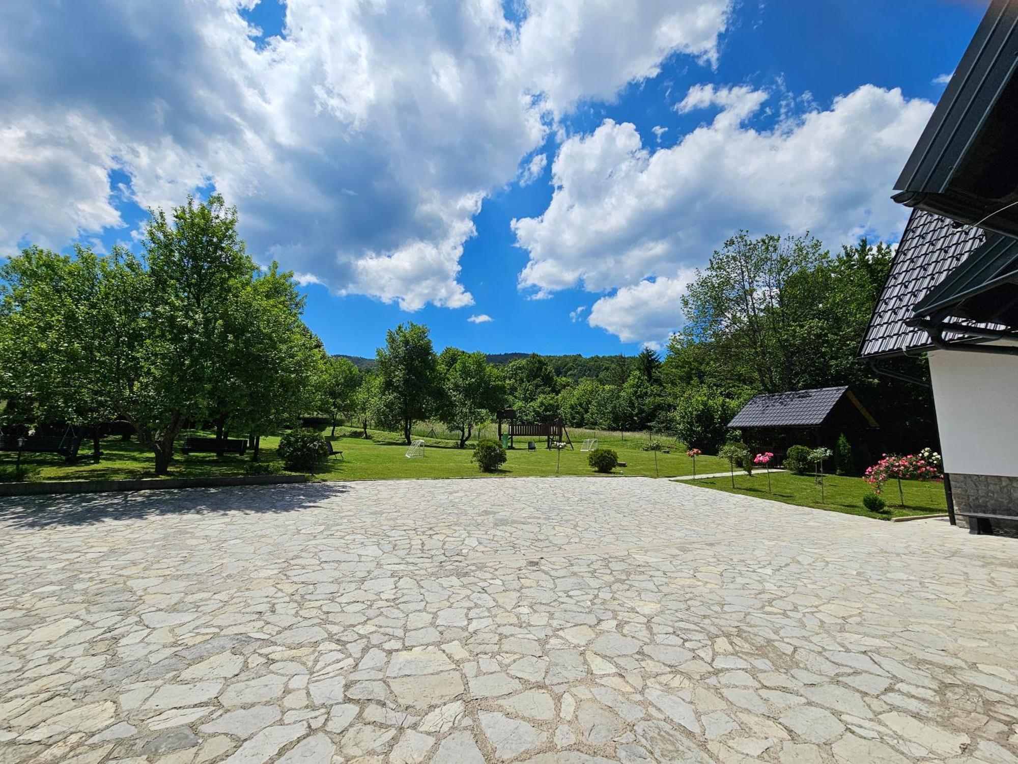 Pansion Breza Hotel Plitvicka Jezera Luaran gambar
