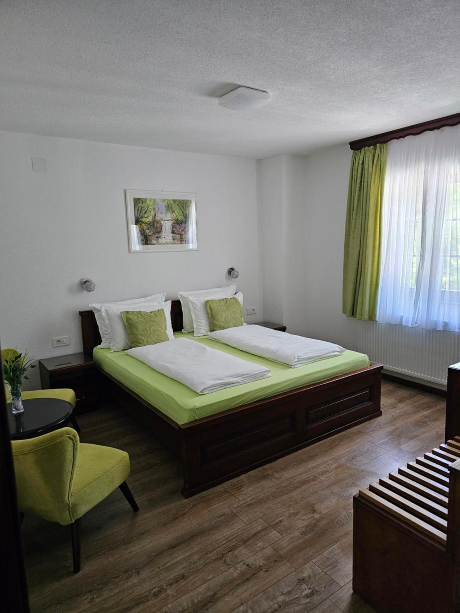 Pansion Breza Hotel Plitvicka Jezera Luaran gambar