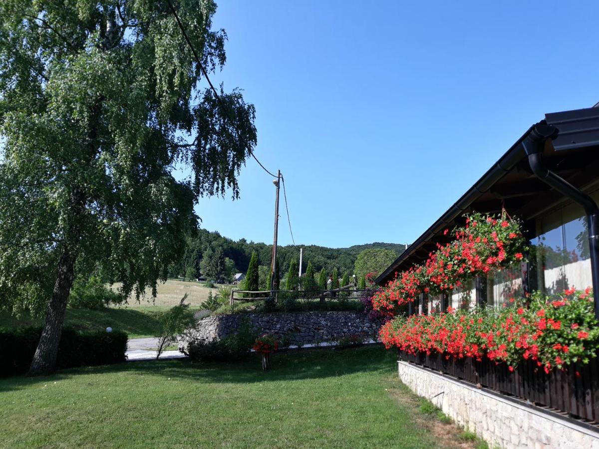 Pansion Breza Hotel Plitvicka Jezera Luaran gambar