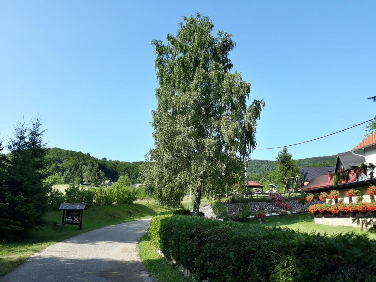 Pansion Breza Hotel Plitvicka Jezera Luaran gambar